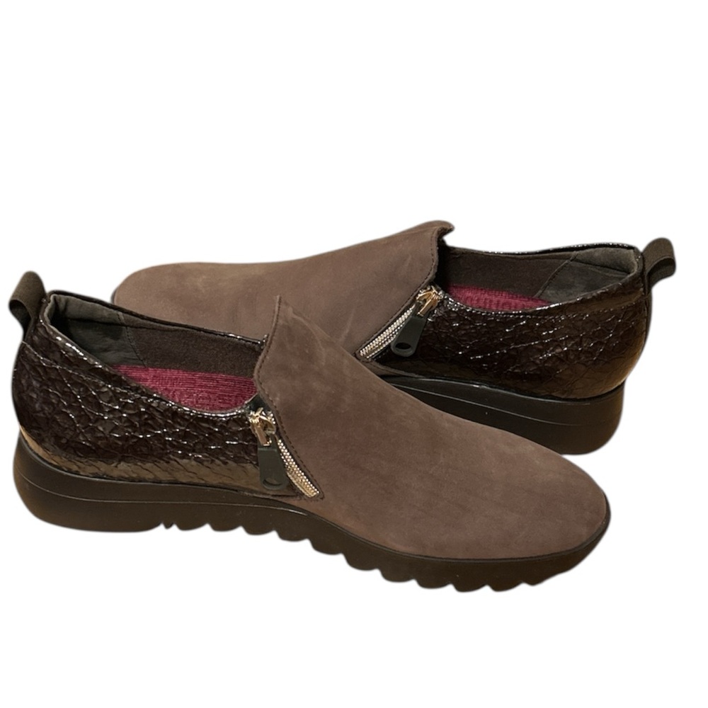 Munro Brown Nubuck Croc Embossed Patent Leather Kit Wedge Loafers 8 1/2 N